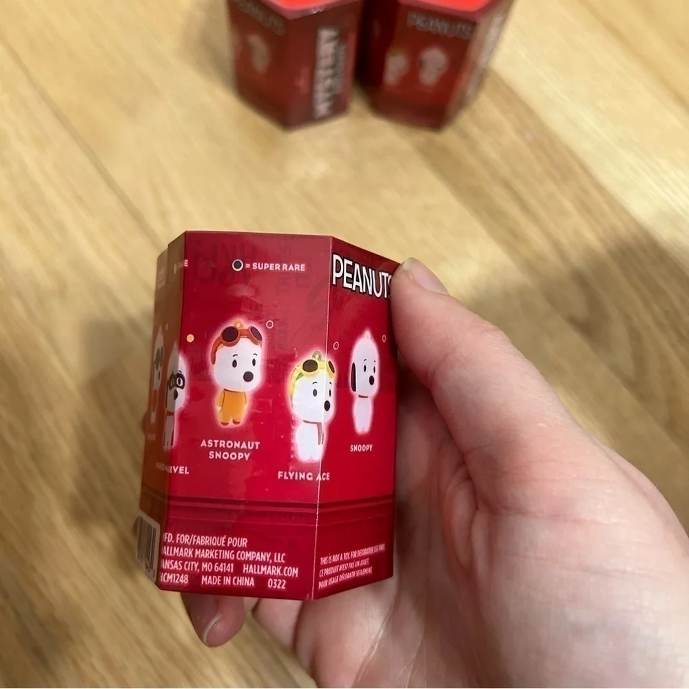 Peanuts hallmark random